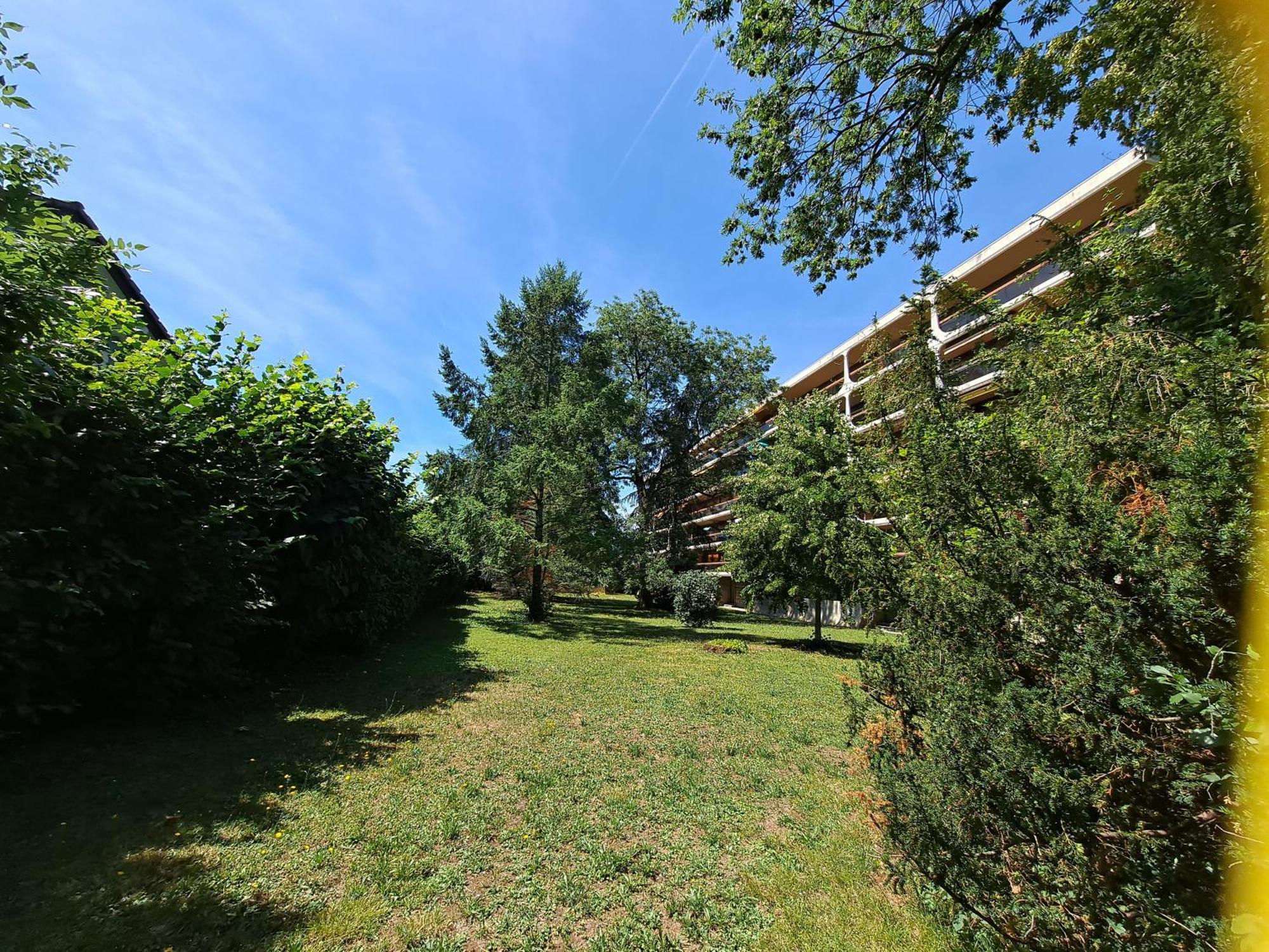 Le Duc De Savoie Thonon Thonon-les-Bains Exterior foto